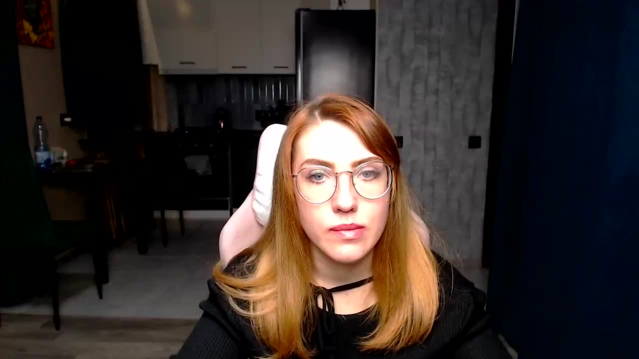 Regimasmile Adult Chat November 17, 2025