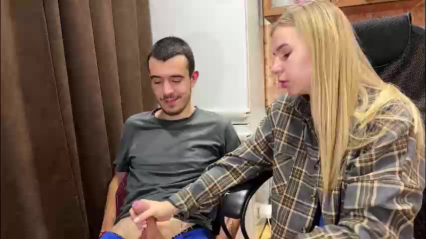 ester_vixen Adult Chat November 17, 2025