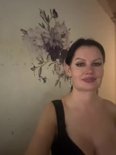 RoyalBreasts Adult Chat November 17, 2025