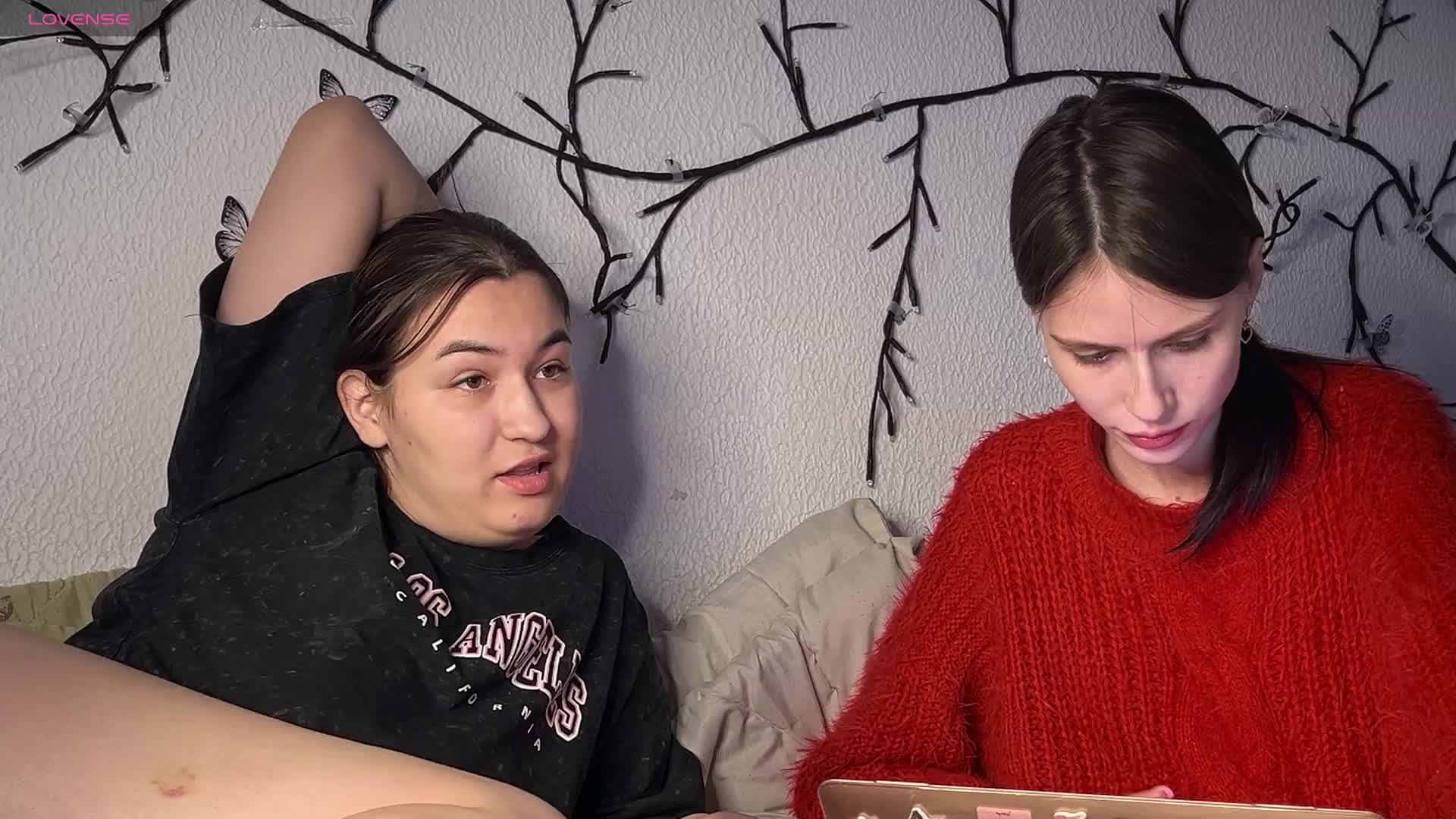 Passionate_Girls Adult Chat November 17, 2025