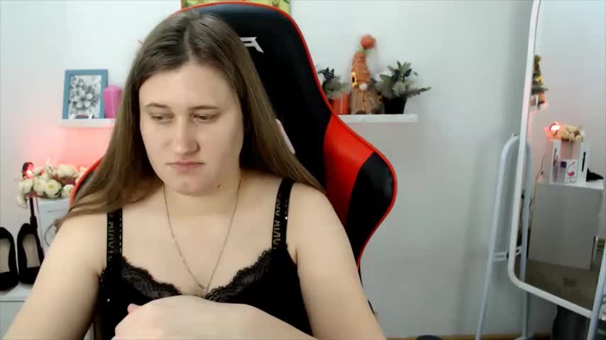 Lucky_Lana Adult Chat November 17, 2025