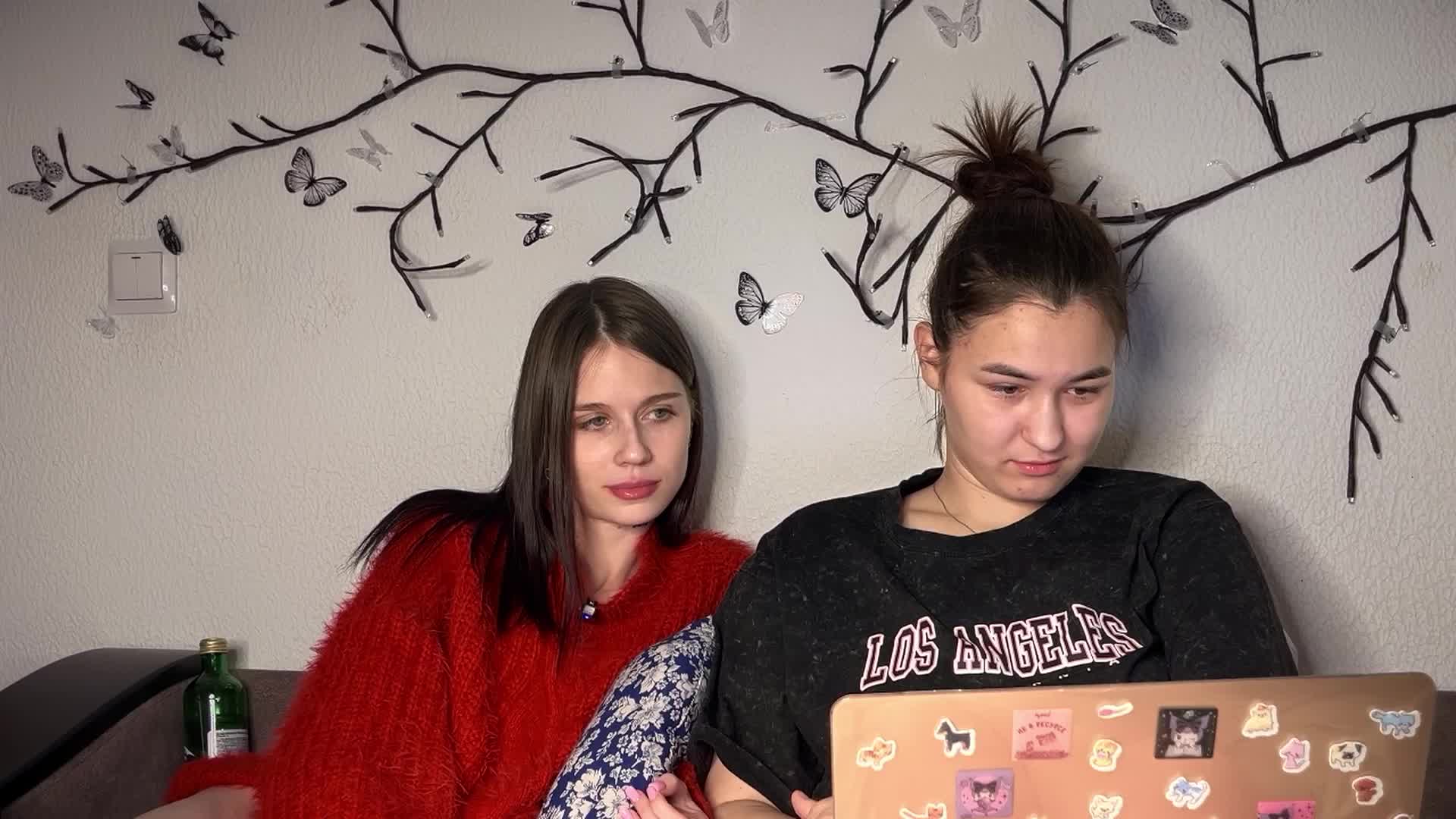 Passionate_Girls Adult Chat November 17, 2025