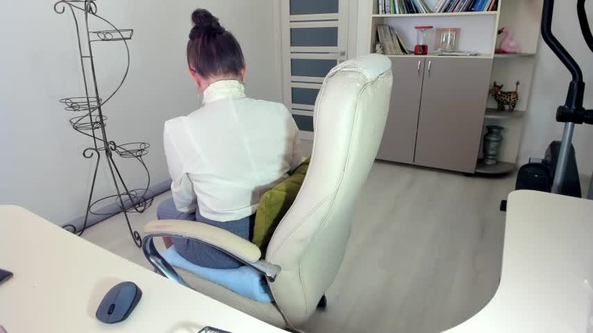 Vika73 Adult Chat November 17, 2025