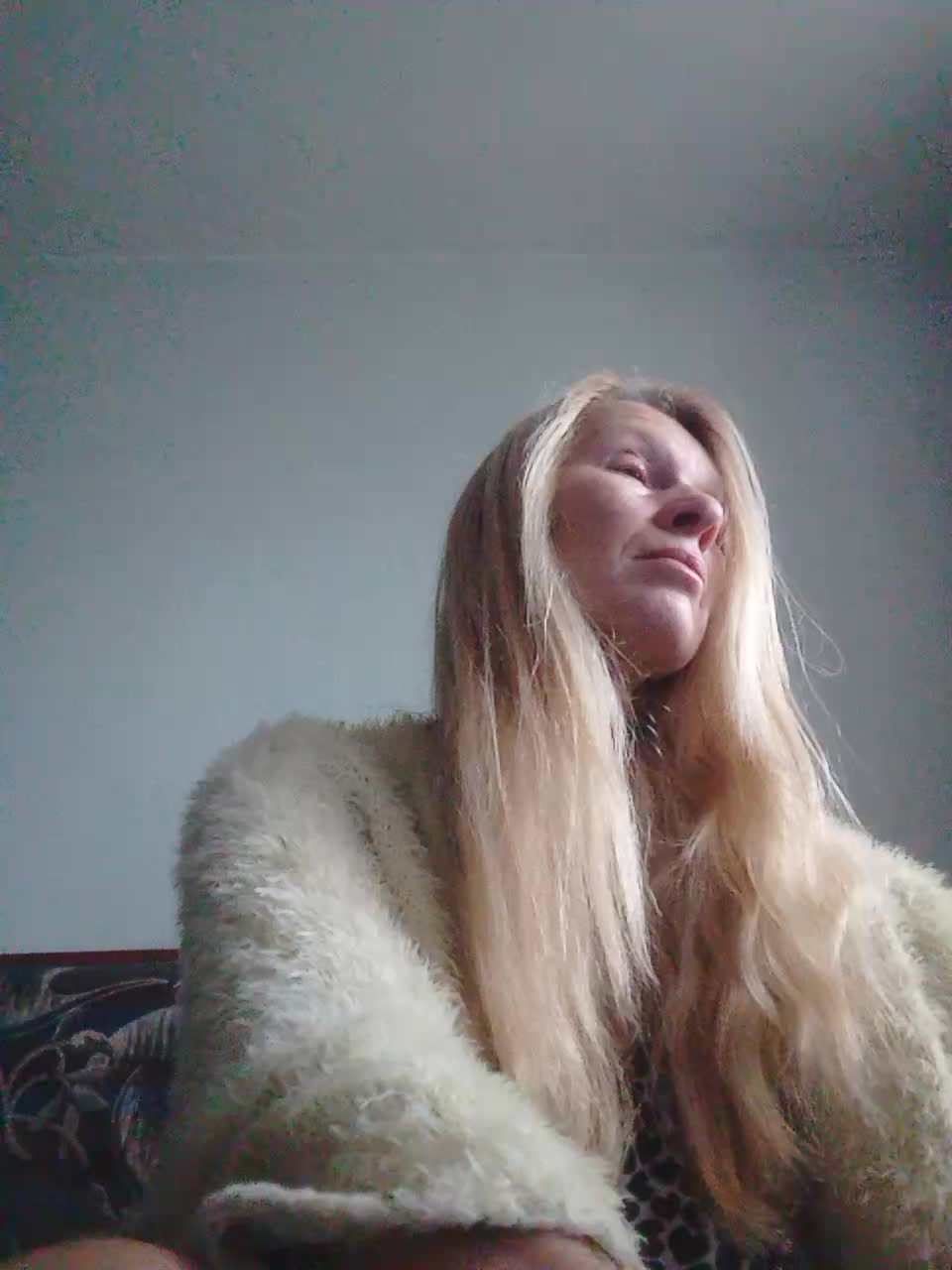 Victoria-sexi Adult Chat November 17, 2025