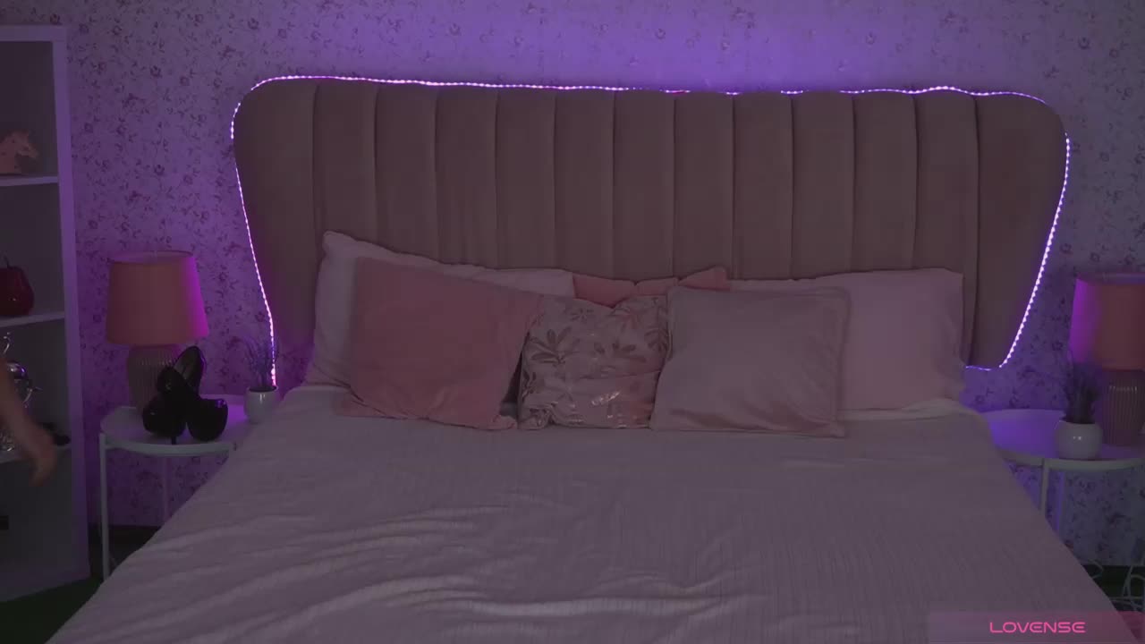 SexyIrinka Adult Chat November 17, 2025