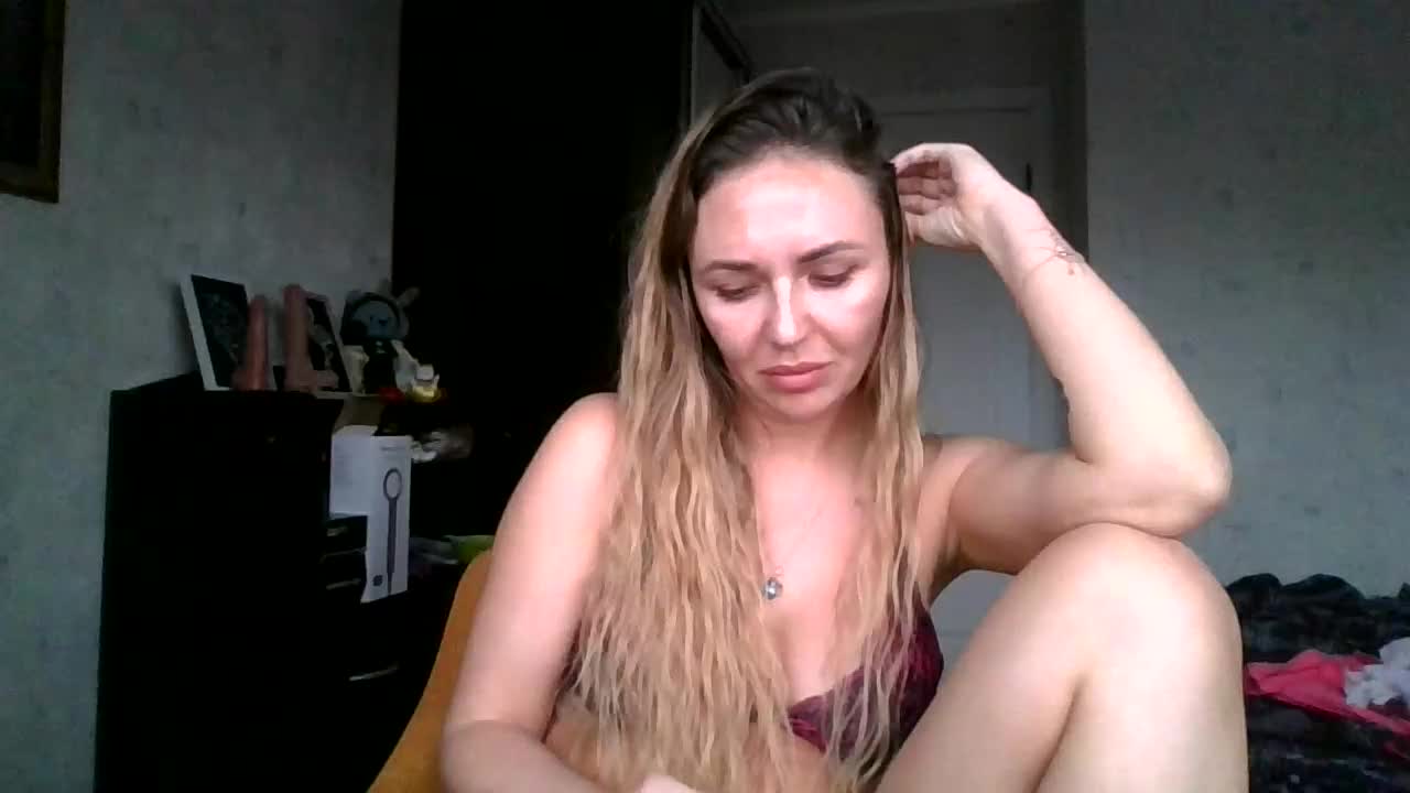 CuteAngelina Adult Chat November 17, 2025