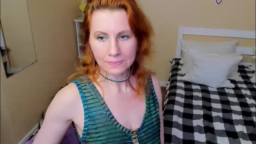 seductive_foxy_ Adult Chat November 17, 2025