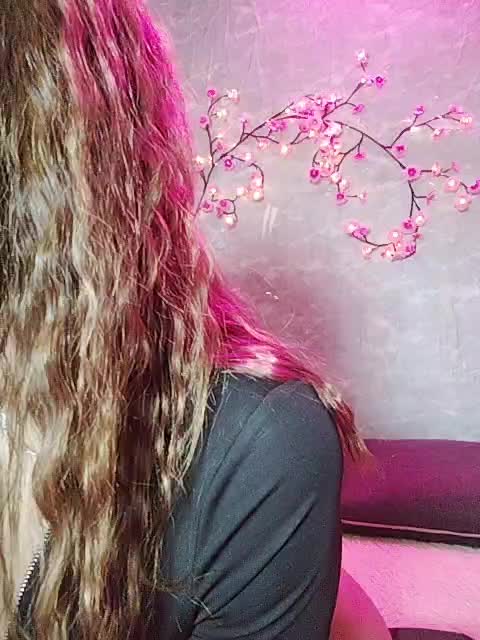 SexyKitty75-1 Adult Chat November 17, 2025