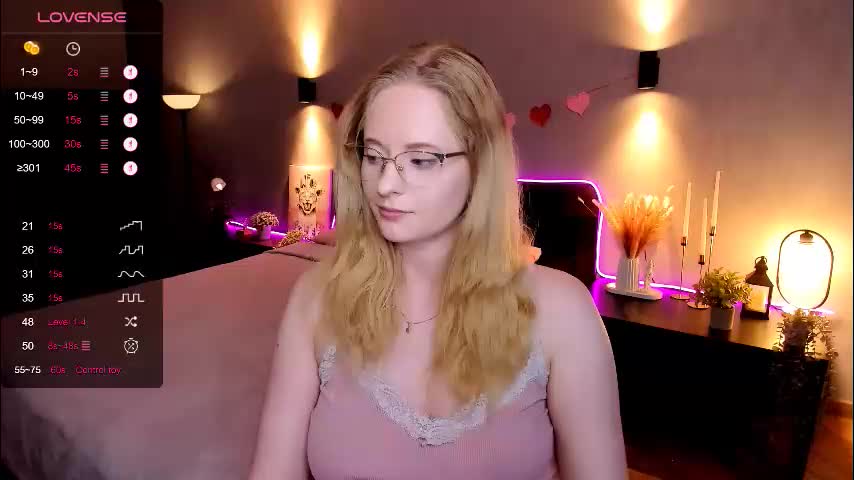 sheslinki Adult Chat November 17, 2025