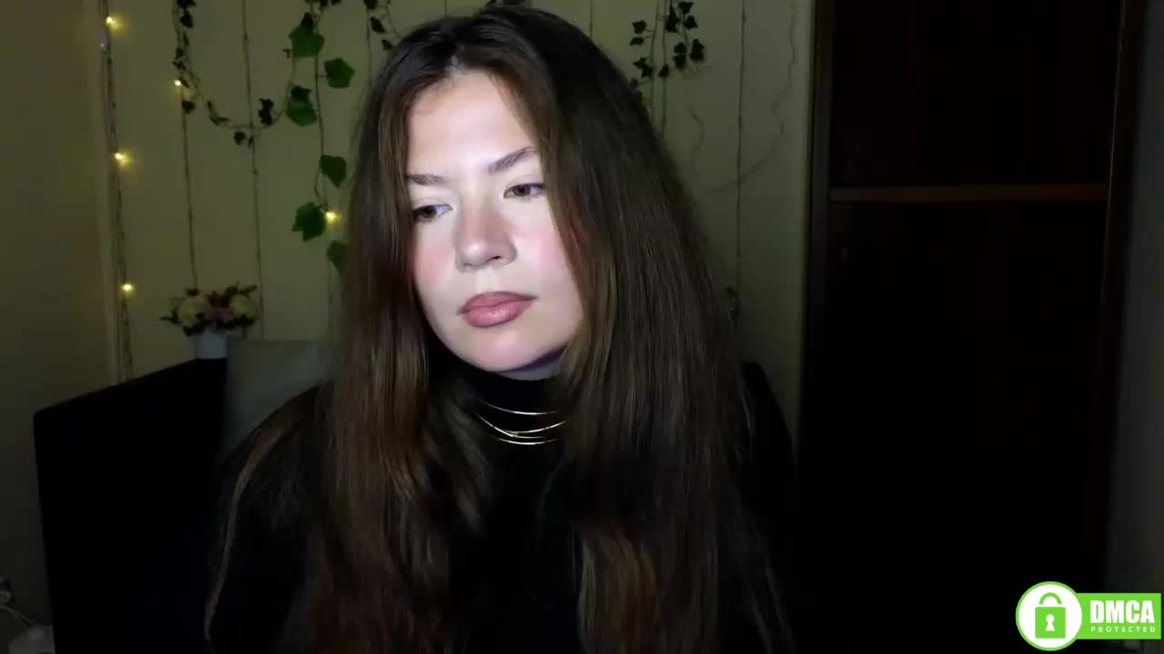 Aliciafolow009 Adult Chat November 17, 2025