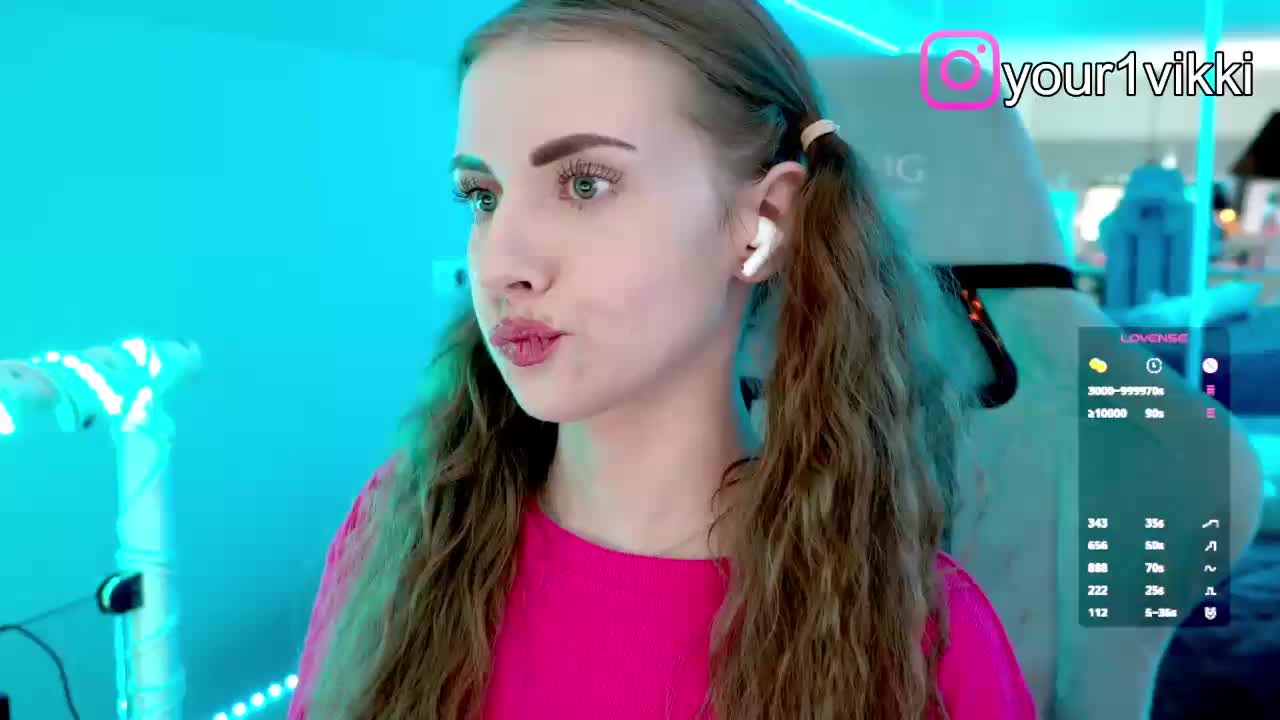 VikkiExtraCheese Adult Chat November 17, 2025