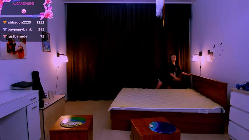 littleSiyfairy Adult Chat November 17, 2025