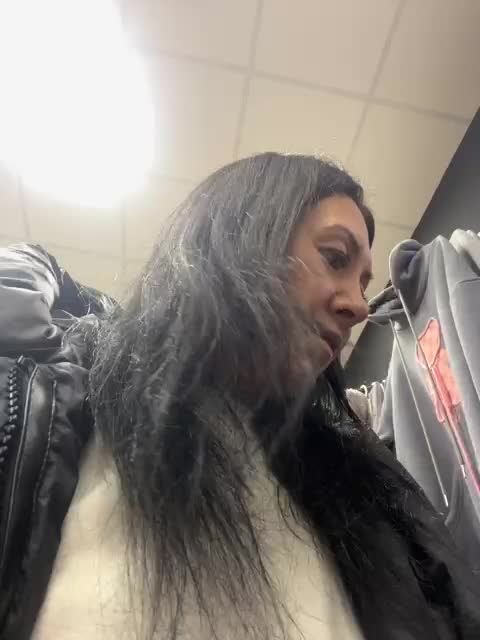 Karolina_Milf Adult Chat November 17, 2025