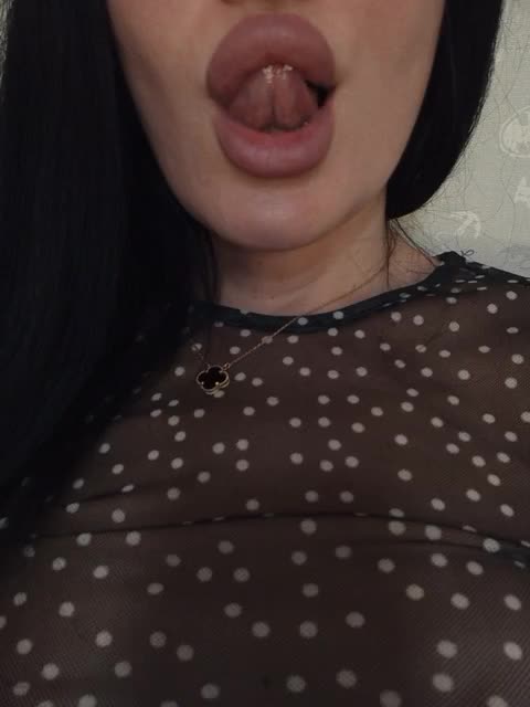 Black_chick Adult Chat November 17, 2025