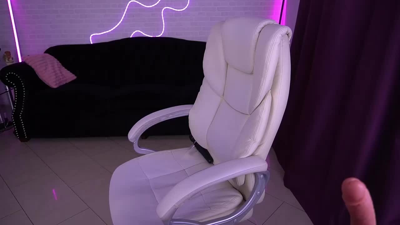 AmellyWhite Adult Chat November 17, 2025