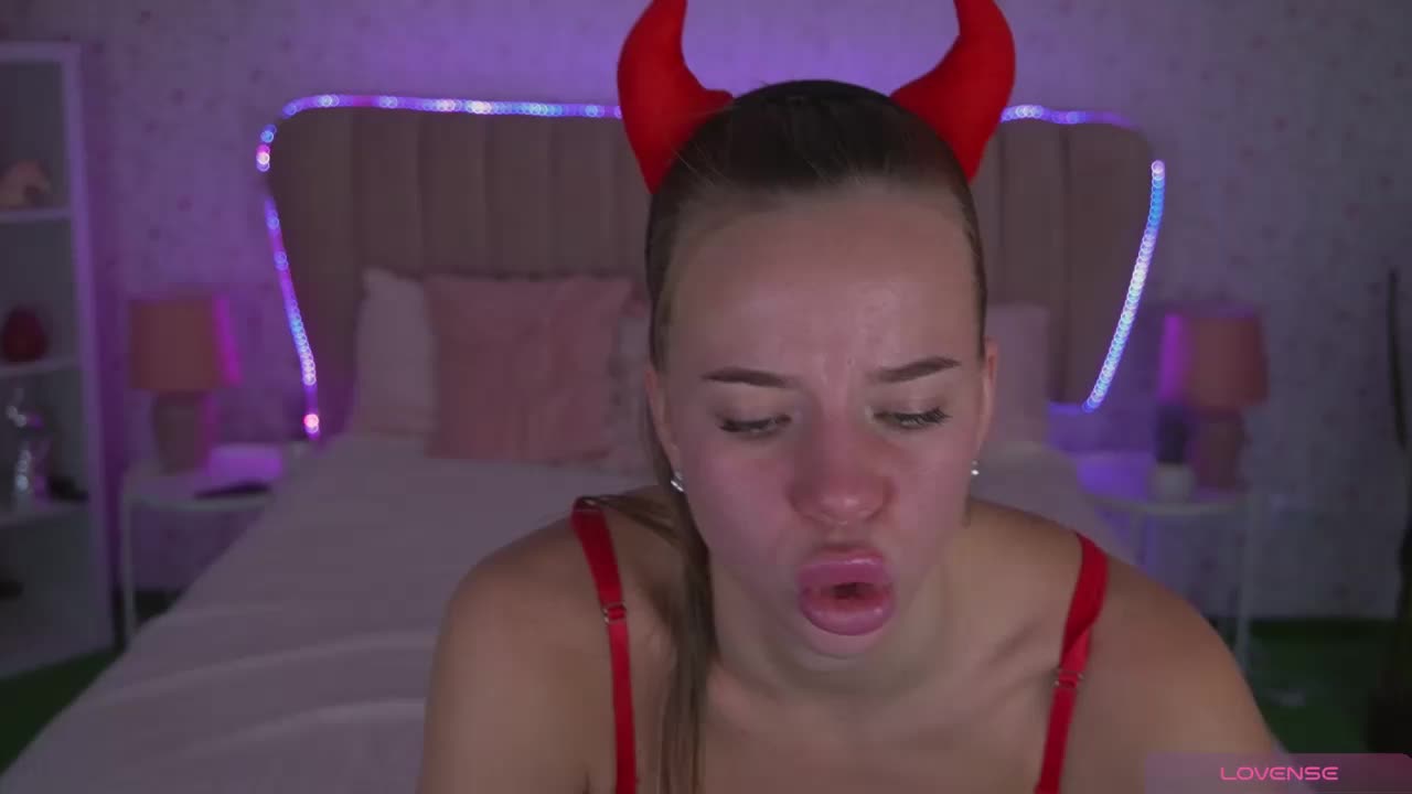 SexyIrinka Adult Chat November 17, 2025