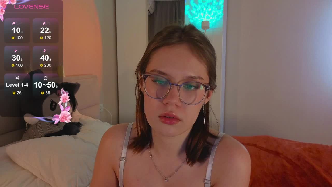 MiaLuw Adult Chat November 17, 2025