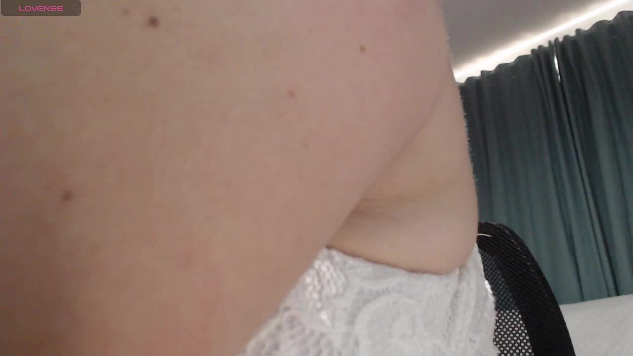 naturalmoommy Adult Chat November 18, 2025