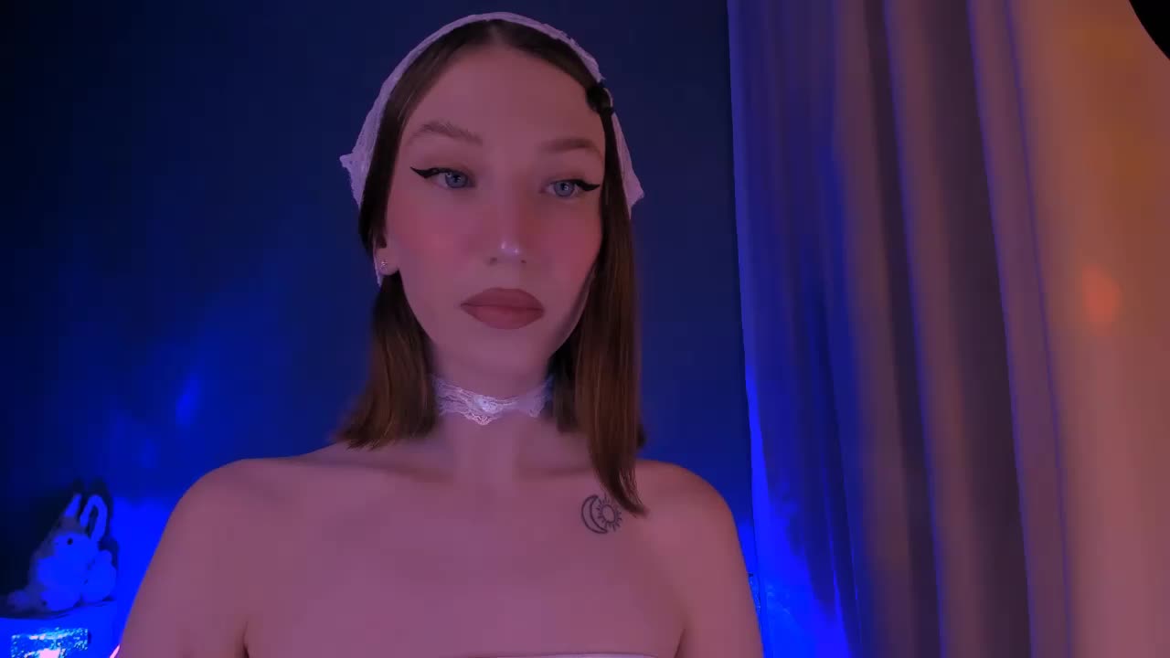 ellaamber Adult Chat November 17, 2025