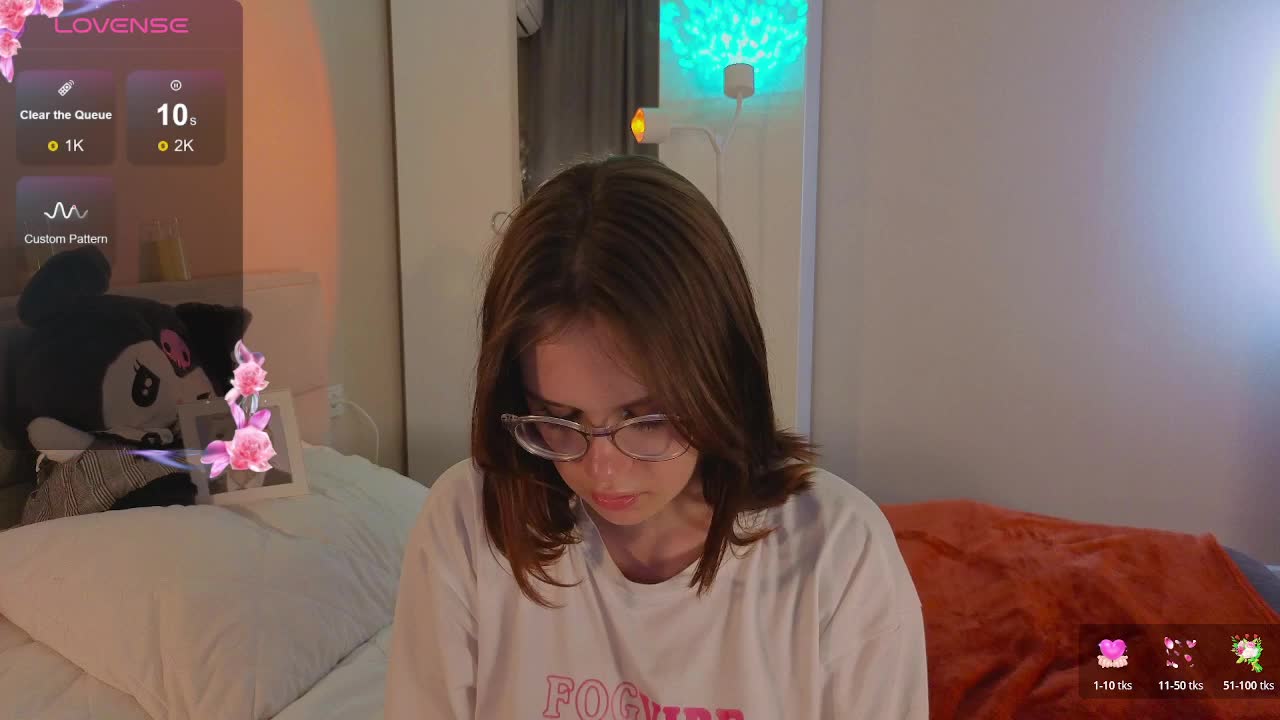 MiaLuw Adult Chat November 17, 2025