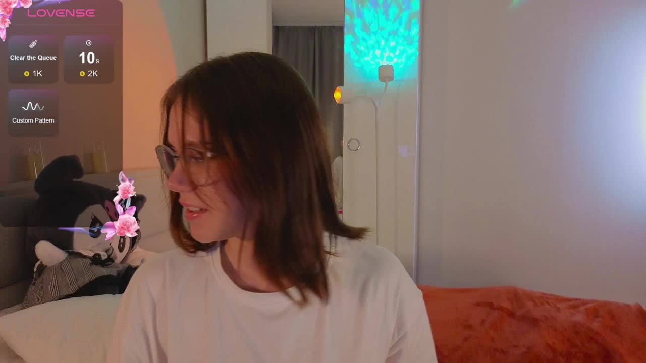 MiaLuw Adult Chat November 18, 2025