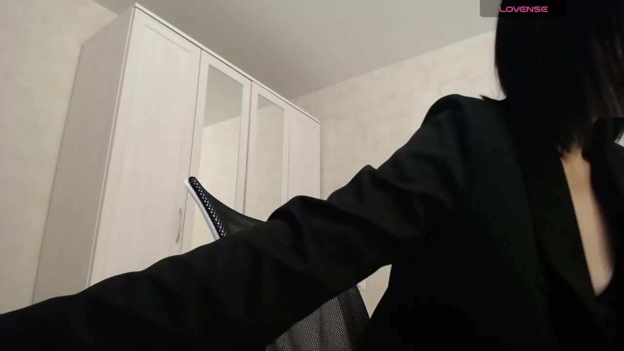 VENUS_G Adult Chat November 18, 2025