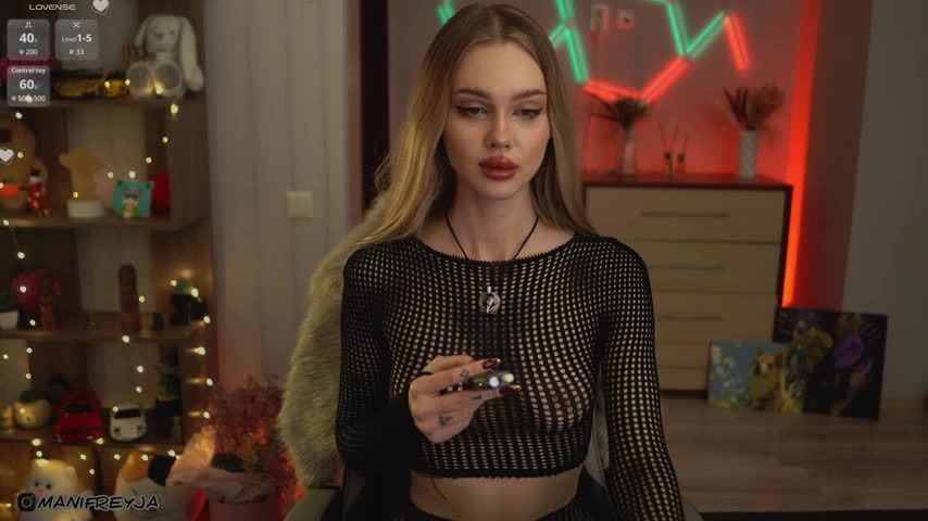 ManiFreyja Adult Chat November 18, 2025