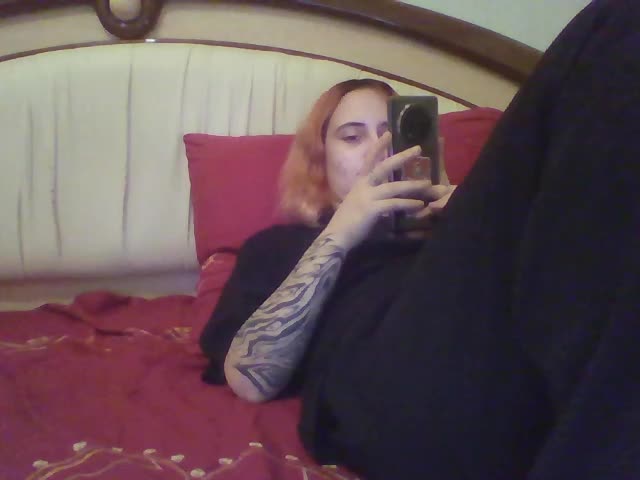 Hotredhead01 Adult Chat November 18, 2025