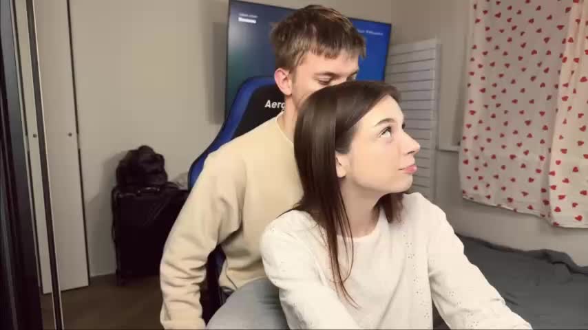 AsyaSky Adult Chat November 18, 2025