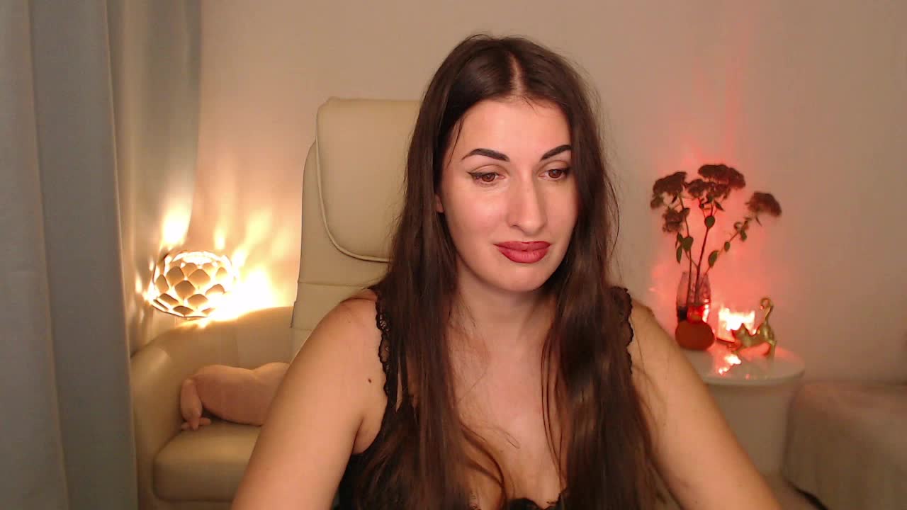 MaryMalory11 Adult Chat November 18, 2025