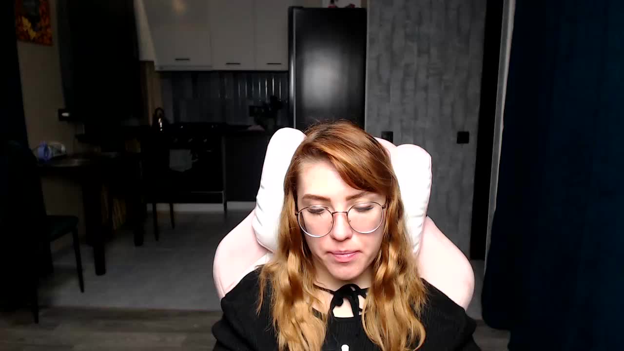 Regimasmile Adult Chat November 18, 2025