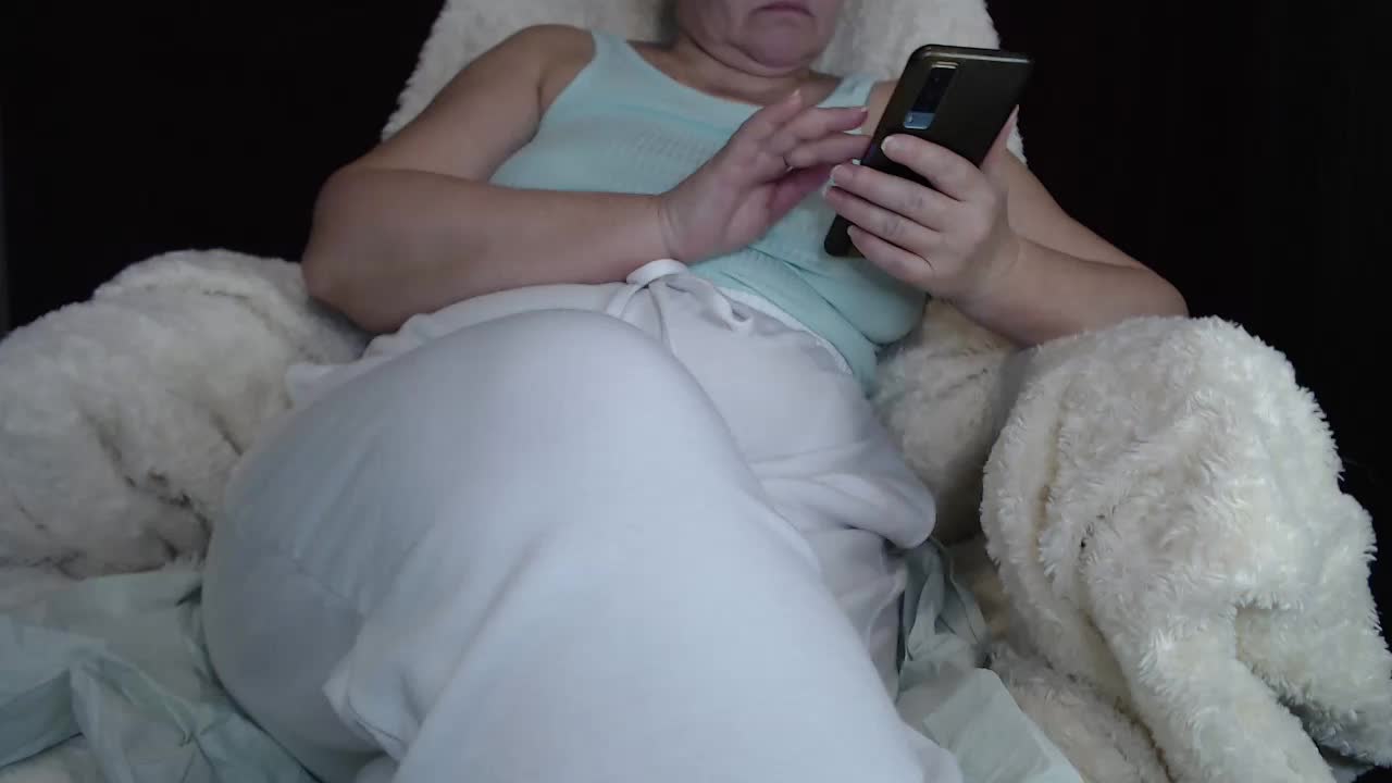 -Alyonushka- Adult Chat November 18, 2025