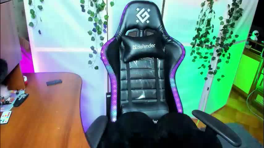 hannah_chaos Adult Chat November 18, 2025