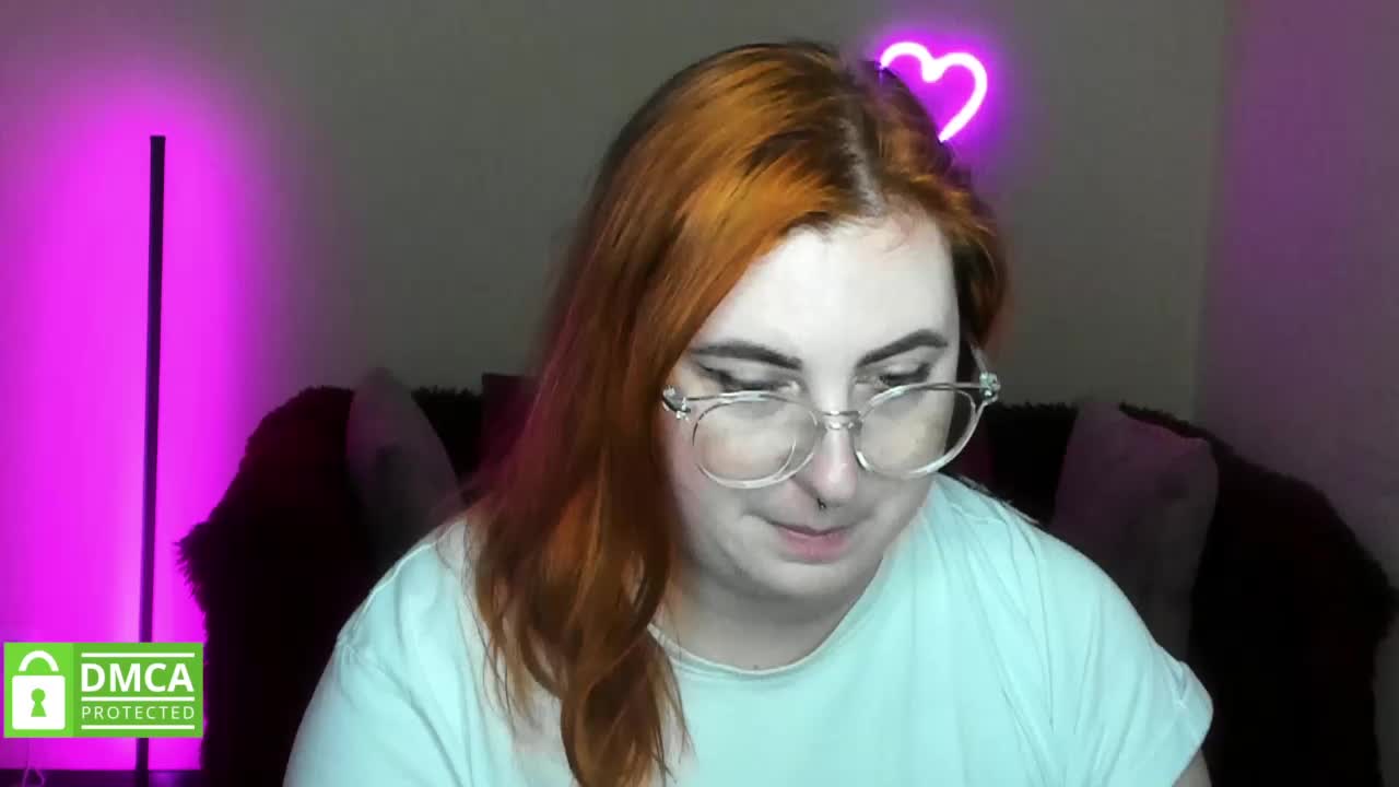 Aliciaredluv Adult Chat November 18, 2025