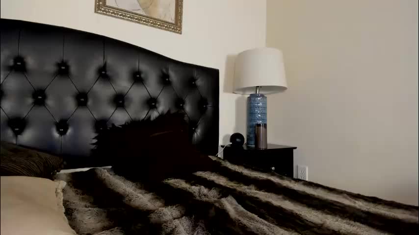 nicolesolace Adult Chat November 18, 2025