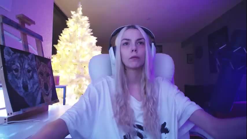 tinykylie Adult Chat November 18, 2025