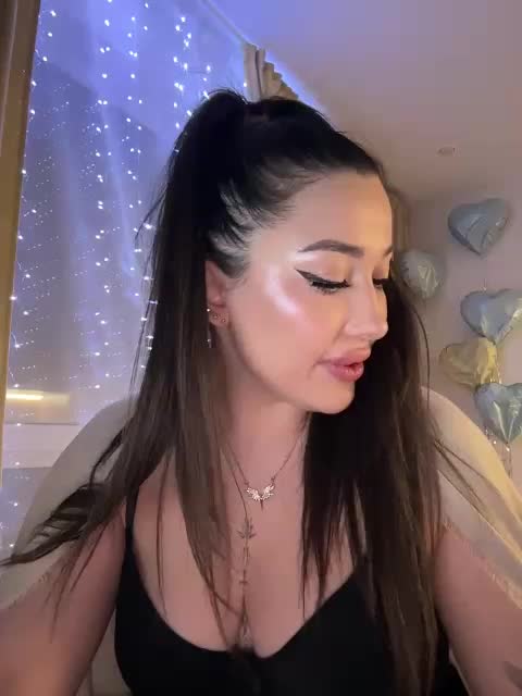 BettyBoom13 Adult Chat November 18, 2025