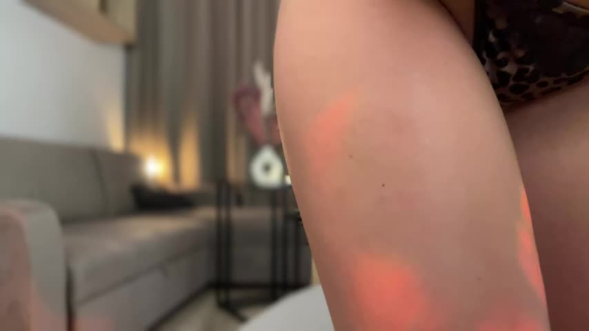 Julia_RL Adult Chat November 18, 2025