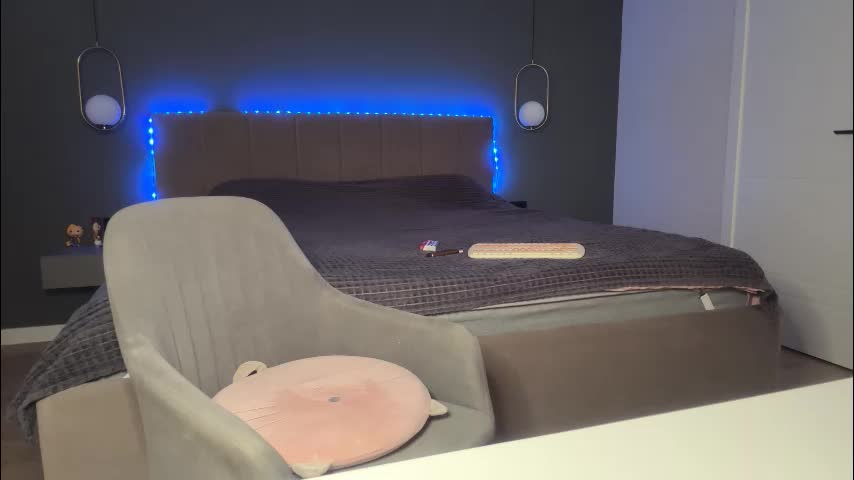 kristy_saint Adult Chat November 18, 2025