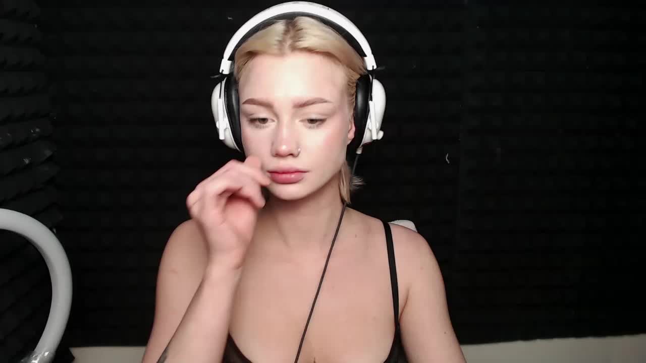 Ice-hot Adult Chat November 18, 2025