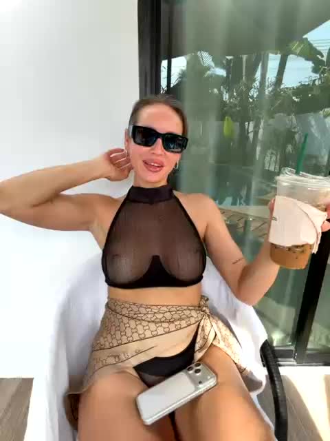 -CandyViki- Adult Chat November 18, 2025