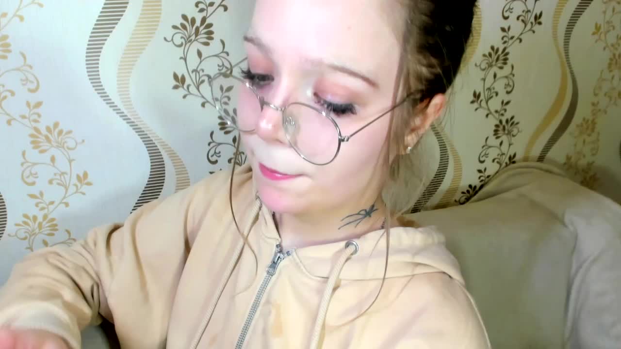 MelMooon Adult Chat November 18, 2025