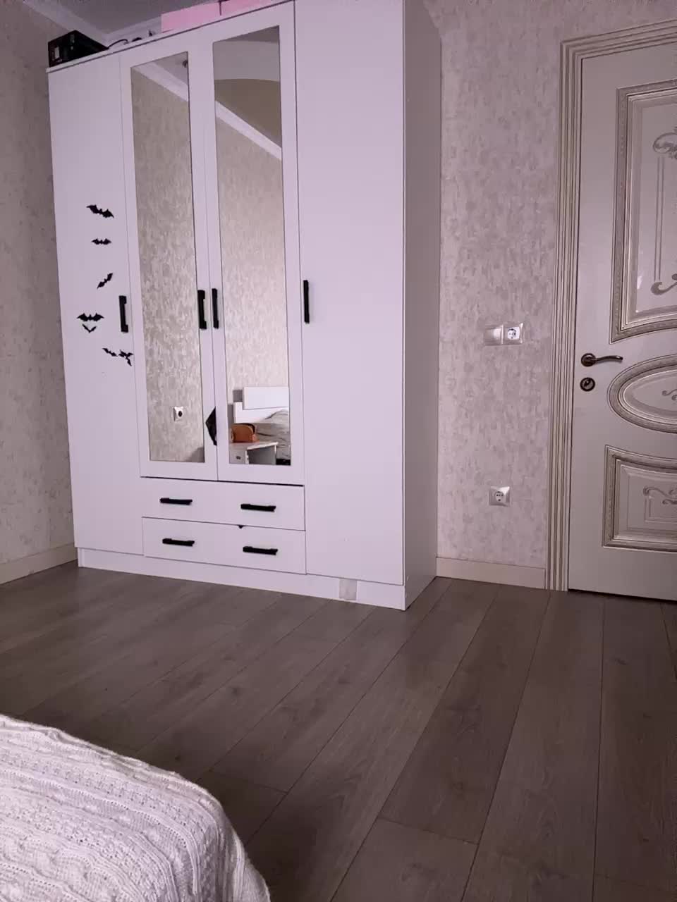 LornaParty Adult Chat November 18, 2025