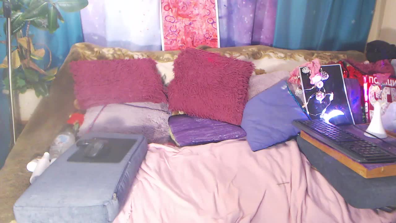 Mila003 Adult Chat November 18, 2025