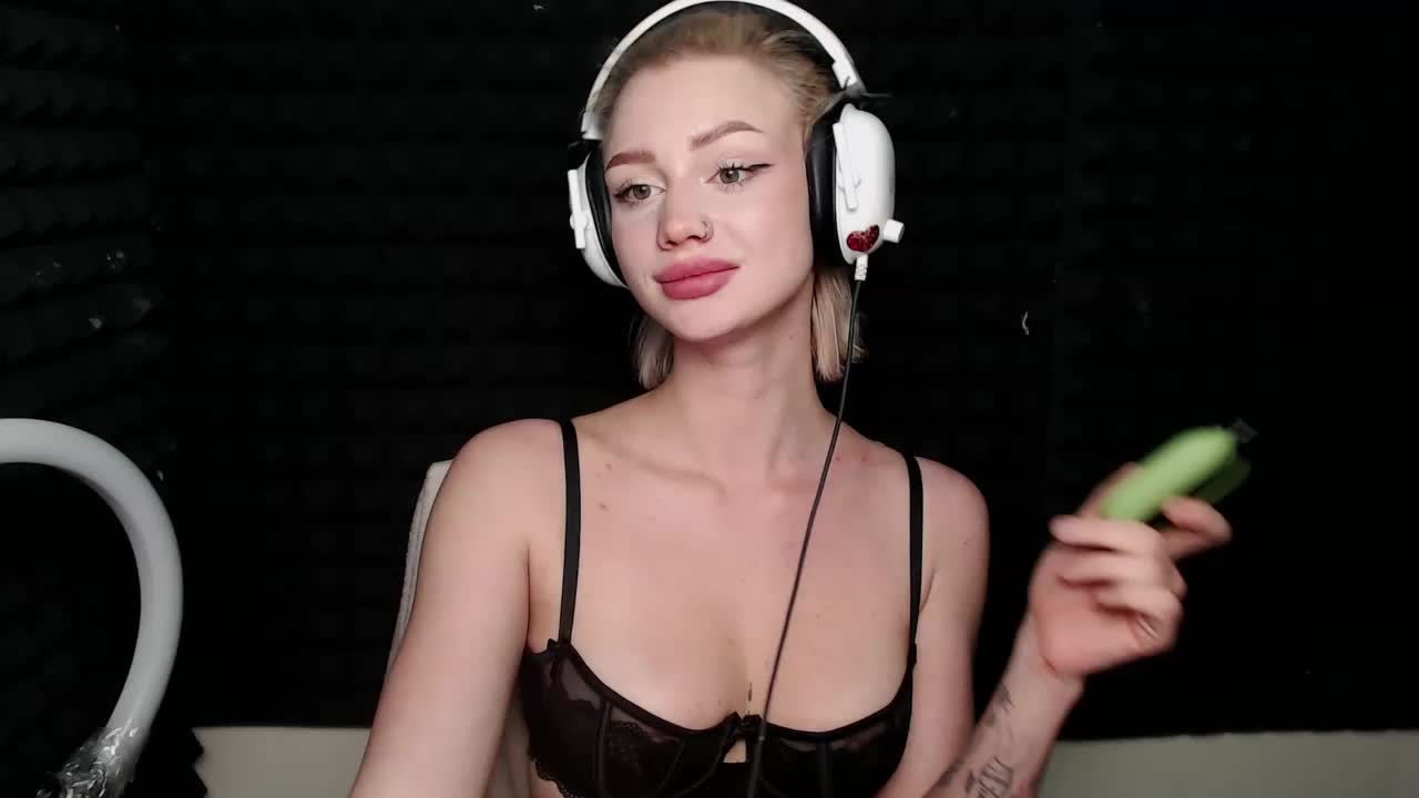 Ice-hot Adult Chat November 18, 2025