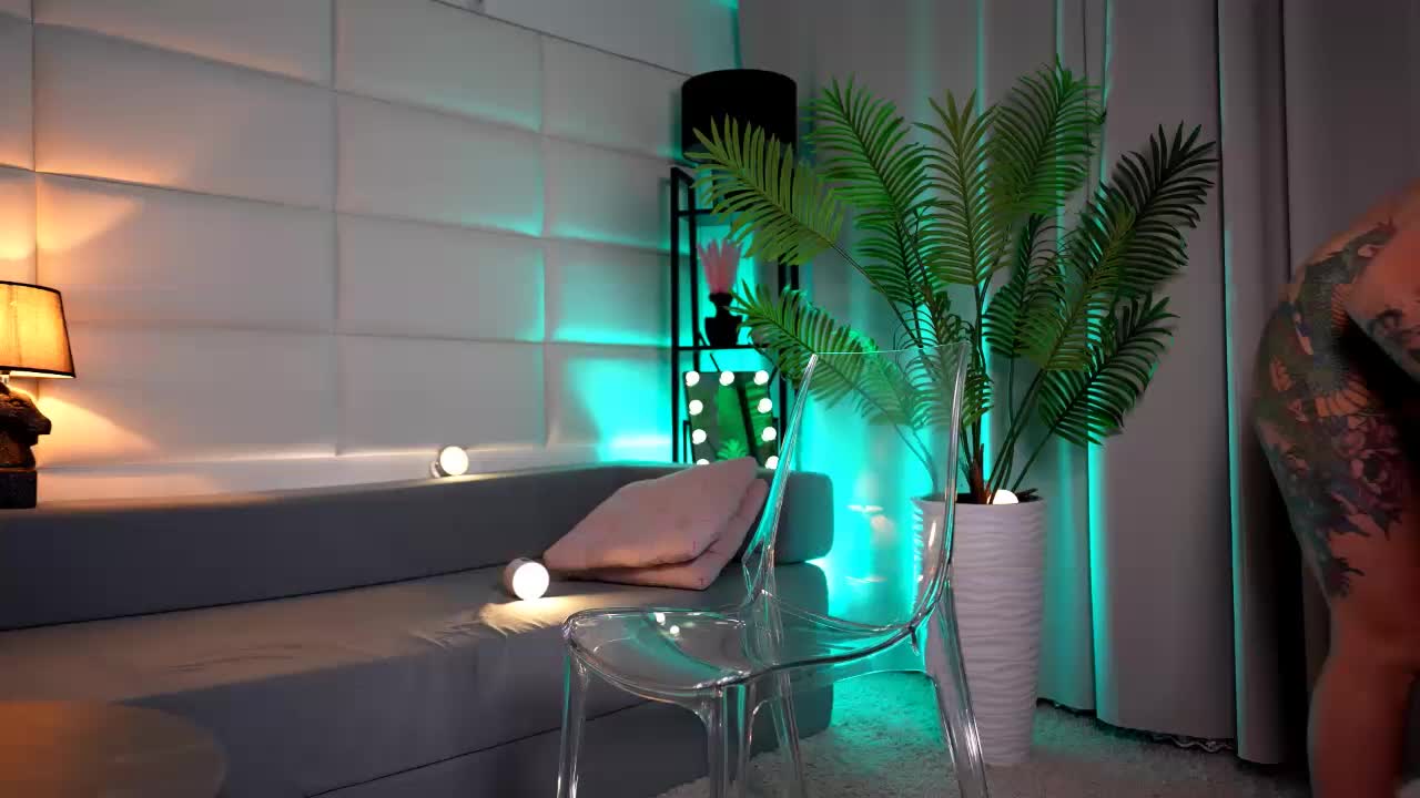 JuliaDragon Adult Chat November 18, 2025