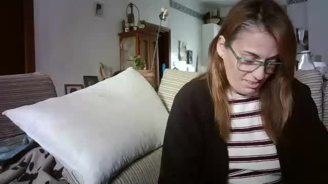 lolahueso Adult Chat November 18, 2025