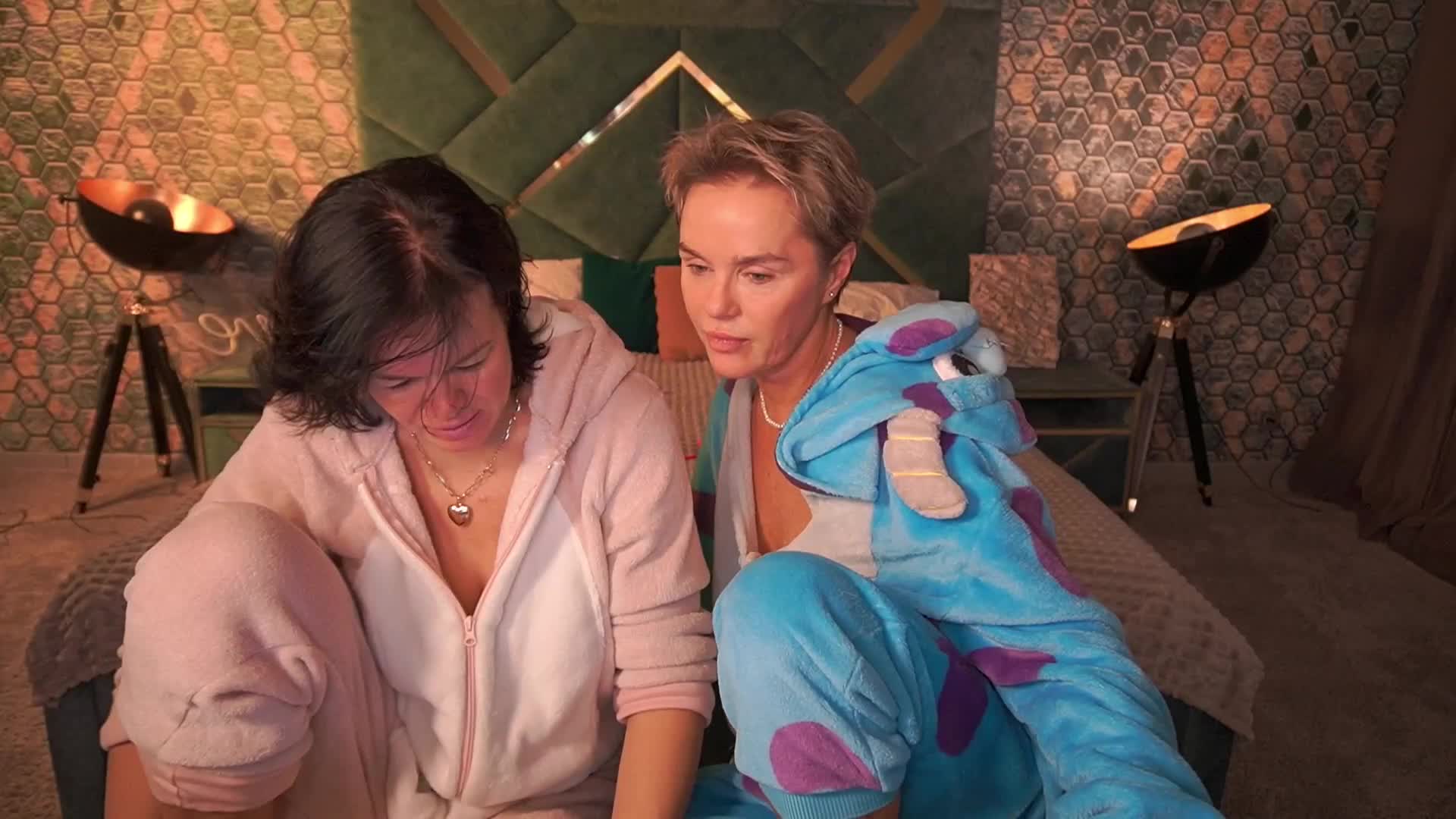 PleasureWeCouple Adult Chat November 18, 2025