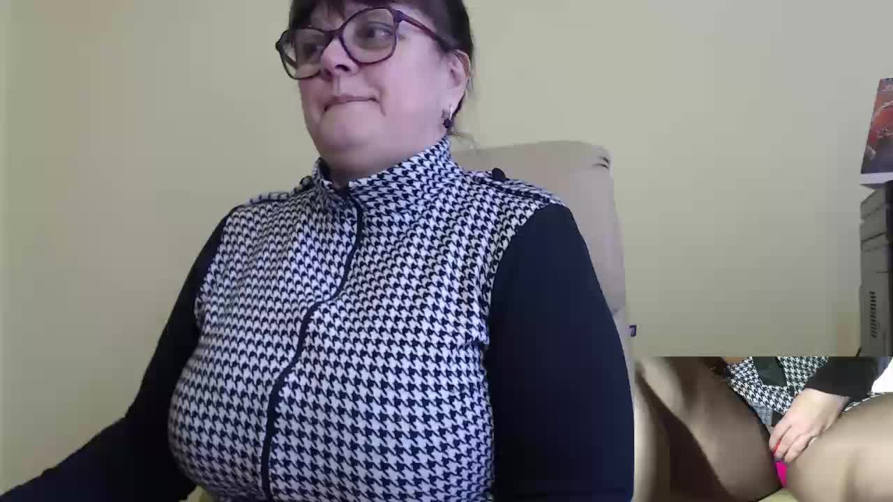 KamiHitoro Adult Chat November 18, 2025