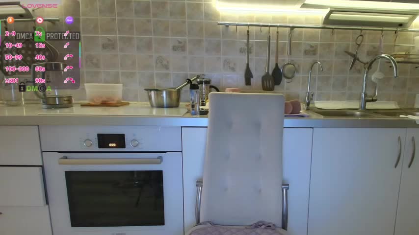 MilfeaN Adult Chat November 18, 2025